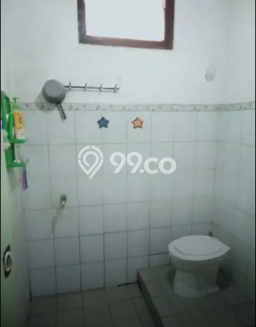 Jual Rumah Bagus Siap Huni LB 150m2 di Semarang Timur, Semarang Jual Rumah Bagus Siap Huni LB 150m2 di Semarang Timur, Semarang