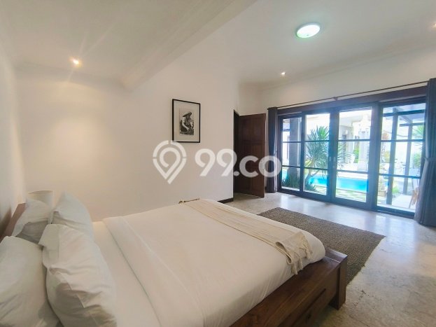 FOR SALE! Vila Kawasan , Luas 600m2m², Lokasi Strategis FOR SALE! Vila Kawasan , Luas 600m2m², Lokasi Strategis