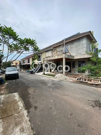 Jual Rumah Strategis Bagus Punya 4 KT di Batam Kota Batam - Jual Rumah Strategis Bagus Punya 4 KT di Batam Kota Batam -