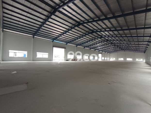 Gudang Disewa di Batam dengan LB 900m2 Area Komersial Ramai Gudang Disewa di Batam dengan LB 900m2 Area Komersial Ramai