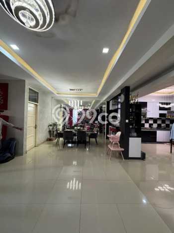 Rumah area , Batam, LT 304m2m² Bangunan 330m2m² - JUAL CEPAT! Rumah area , Batam, LT 304m2m² Bangunan 330m2m² - JUAL CEPAT!