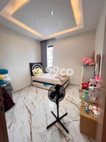 Rumah Mewah LB 300m2 Siap Pakai Desain Elegan di Batam Centre, Batam Rumah Mewah LB 300m2 Siap Pakai Desain Elegan di Batam Centre, Batam
