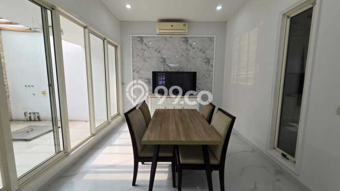 Dijual Rumah Mewah Elegan Dengan View Cantik di Gading Serpong The Spring, Tangerang Dijual Rumah Mewah Elegan Dengan View Cantik di Gading Serpong The Spring, Tangerang