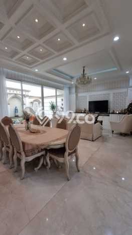 Dijual Rumah Mewah Elegan Dengan View Cantik di Gading Serpong, Tangerang Dijual Rumah Mewah Elegan Dengan View Cantik di Gading Serpong, Tangerang