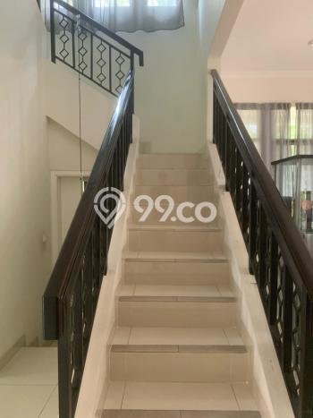 Hunian Mewah LB 225m2 Siap Pakai Desain Elegan di Gading Serpong, Tangerang Hunian Mewah LB 225m2 Siap Pakai Desain Elegan di Gading Serpong, Tangerang