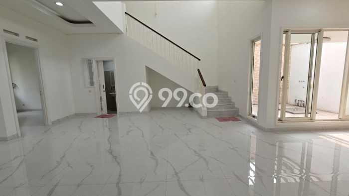 Dijual Rumah Mewah Elegan Dengan View Cantik di Gading Serpong The Spring, Tangerang Dijual Rumah Mewah Elegan Dengan View Cantik di Gading Serpong The Spring, Tangerang