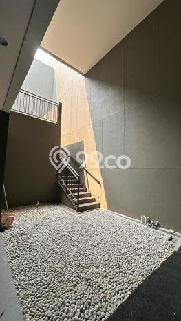 For Sale! Premium House LT 230m2 Desain Modern di BSD For Sale! Premium House LT 230m2 Desain Modern di BSD