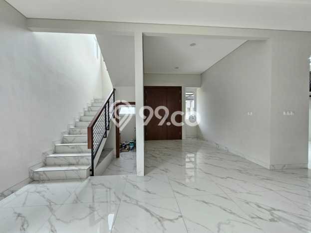 Rumah Elit Modern Tanpa Renovasi di BSD The Icon Tangerang Rumah Elit Modern Tanpa Renovasi di BSD The Icon Tangerang