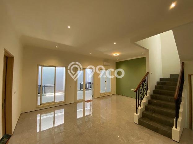 For Sale! Luxury House LT 200m2 Desain Modern di Gading Serpong Pondok Hijau Golf For Sale! Luxury House LT 200m2 Desain Modern di Gading Serpong Pondok Hijau Golf