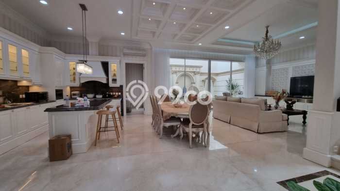 Dijual Rumah Mewah Elegan Dengan View Cantik di Gading Serpong, Tangerang Dijual Rumah Mewah Elegan Dengan View Cantik di Gading Serpong, Tangerang
