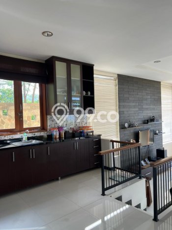 Jual Rumah Luas Megah Dengan View Eksklusif di Dago Pakar, Bandung Jual Rumah Luas Megah Dengan View Eksklusif di Dago Pakar, Bandung
