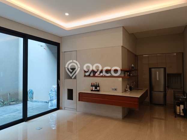 Dijual Rumah Mewah Elegan Dengan View Cantik di Gatot Subroto, Bandung Dijual Rumah Mewah Elegan Dengan View Cantik di Gatot Subroto, Bandung