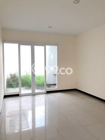 Rumah Modern 3 KT di Taman Kopo Indah Bandung Unfurnished Rumah Modern 3 KT di Taman Kopo Indah Bandung Unfurnished