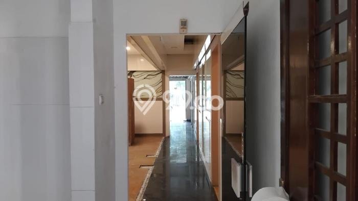 INVESTASI CERDAS! Komersial di Riau, Luas 400m², Akses Strategis INVESTASI CERDAS! Komersial di Riau, Luas 400m², Akses Strategis