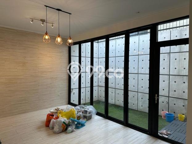 BEST OFFER! Rumah Siap Huni area , Luas 114m2m² Bangunan 100m2m² BEST OFFER! Rumah Siap Huni area , Luas 114m2m² Bangunan 100m2m²
