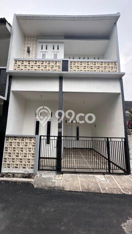 Jual Rumah Strategis Bagus Punya 4 KT di Rancasari Bandung SHM Jual Rumah Strategis Bagus Punya 4 KT di Rancasari Bandung SHM