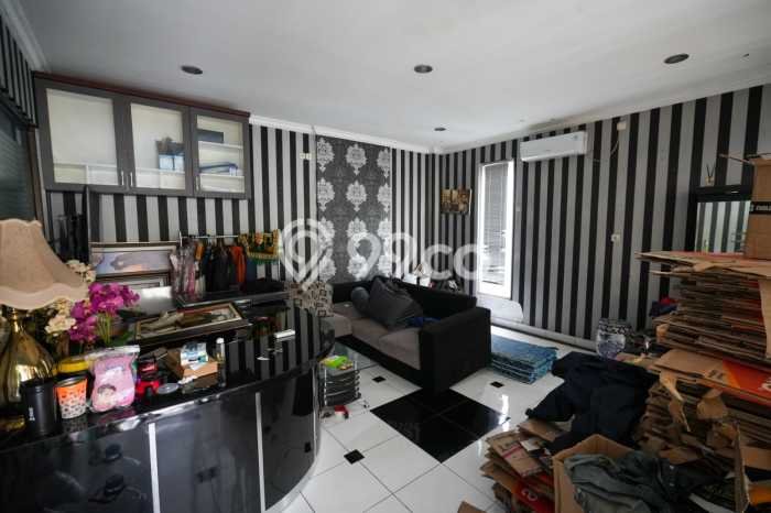 Komersial Dijual di Cipayung LT 600m2, LB 900m2 untuk Investasi Komersial Dijual di Cipayung LT 600m2, LB 900m2 untuk Investasi