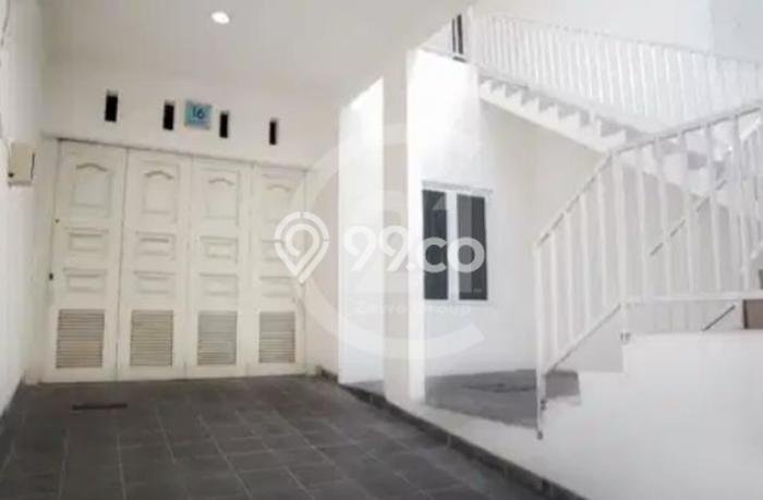 Dijual Rumah Luas Elegan Dengan View Eksklusif di Duri Kepa, Jakarta Barat Dijual Rumah Luas Elegan Dengan View Eksklusif di Duri Kepa, Jakarta Barat