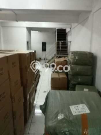 Unit Ruko Dijual di Tambora Jakarta Barat Luas Tanah 73m2, Luas Bangunan 190m2 Unit Ruko Dijual di Tambora Jakarta Barat Luas Tanah 73m2, Luas Bangunan 190m2