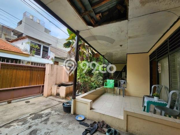 Rumah Mewah LB 140m2 Siap Huni Desain Elegan di Tomang, Jakarta Barat Rumah Mewah LB 140m2 Siap Huni Desain Elegan di Tomang, Jakarta Barat