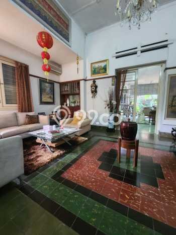 Siap Huni Rumah Mewah 3 Kamar di Menteng Dekat ke Mana Pun Siap Huni Rumah Mewah 3 Kamar di Menteng Dekat ke Mana Pun