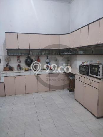 Jual Rumah Luas Megah Dengan View Eksklusif di Duri Kepa, Jakarta Barat Jual Rumah Luas Megah Dengan View Eksklusif di Duri Kepa, Jakarta Barat