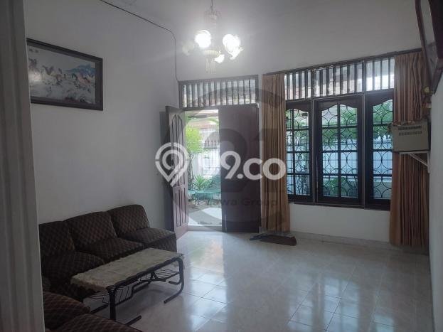 Jual Rumah Luas Megah Dengan View Eksklusif di Duri Kepa, Jakarta Barat Jual Rumah Luas Megah Dengan View Eksklusif di Duri Kepa, Jakarta Barat