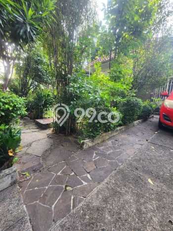 Siap Huni Rumah Mewah 3 Kamar di Menteng Dekat ke Mana Pun Siap Huni Rumah Mewah 3 Kamar di Menteng Dekat ke Mana Pun