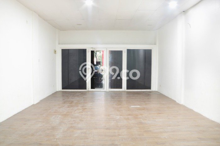 Lokasi Strategis! Dijual Ruko Bisnis di Kemayoran, Jakarta Pusat Kondisi Bagus Lokasi Strategis! Dijual Ruko Bisnis di Kemayoran, Jakarta Pusat Kondisi Bagus
