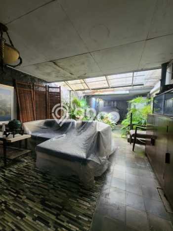 Siap Huni Rumah Mewah 3 Kamar di Menteng Dekat ke Mana Pun Siap Huni Rumah Mewah 3 Kamar di Menteng Dekat ke Mana Pun