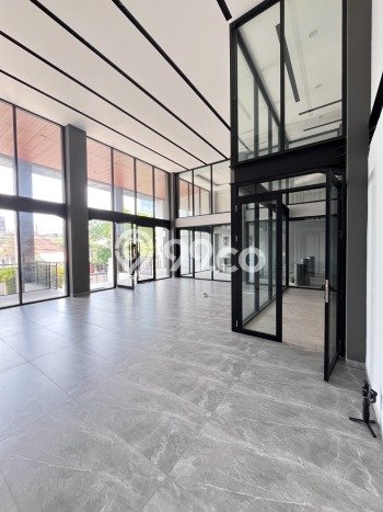 Komersial Dijual di Prime Area Jakarta Pusat Luas 1400m2 Komersial Dijual di Prime Area Jakarta Pusat Luas 1400m2