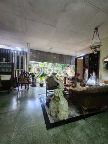 Siap Huni Rumah Mewah 3 Kamar di Menteng Dekat ke Mana Pun Siap Huni Rumah Mewah 3 Kamar di Menteng Dekat ke Mana Pun