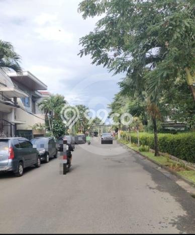 Rumah Luxury Modern Tanpa Renovasi di Semanan Jakarta Barat Rumah Luxury Modern Tanpa Renovasi di Semanan Jakarta Barat