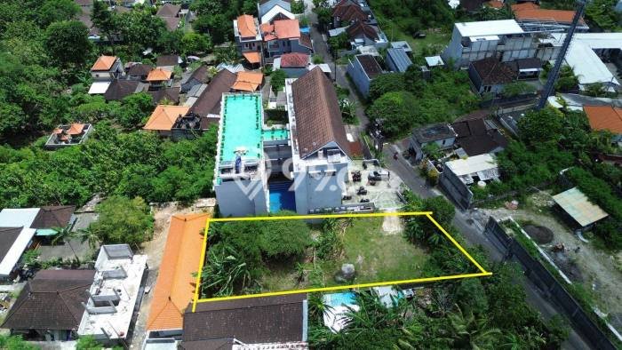 Tanah Dijual Lokasi Strategis di Badung dengan Luas 700m2 Tanah Dijual Lokasi Strategis di Badung dengan Luas 700m2