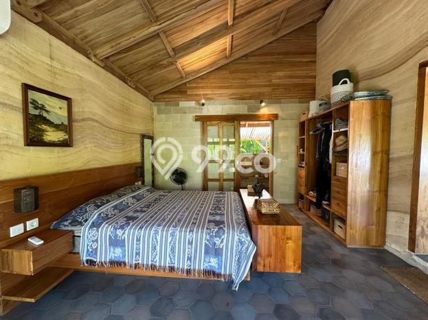 LOKASI TERBAIK! Vila Kawasan , Area 550m2m², Lingkungan Tenang dan aman LOKASI TERBAIK! Vila Kawasan , Area 550m2m², Lingkungan Tenang dan aman