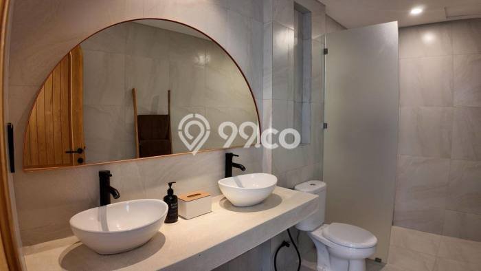 Vila di , Luas 175m2m², Dekat ke Pusat Kota Vila di , Luas 175m2m², Dekat ke Pusat Kota