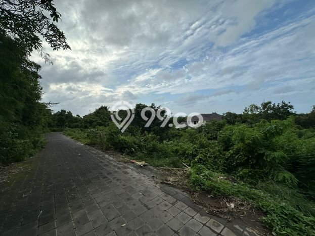 Tanah Dijual Area Strategis di Pecatu Badung 1400m2 Tanah Dijual Area Strategis di Pecatu Badung 1400m2