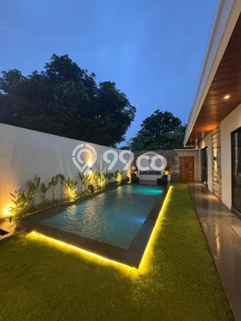 Vila Strategis Kawasan , Ukuran 215m2m², Kawasan Tenang dan aman Vila Strategis Kawasan , Ukuran 215m2m², Kawasan Tenang dan aman