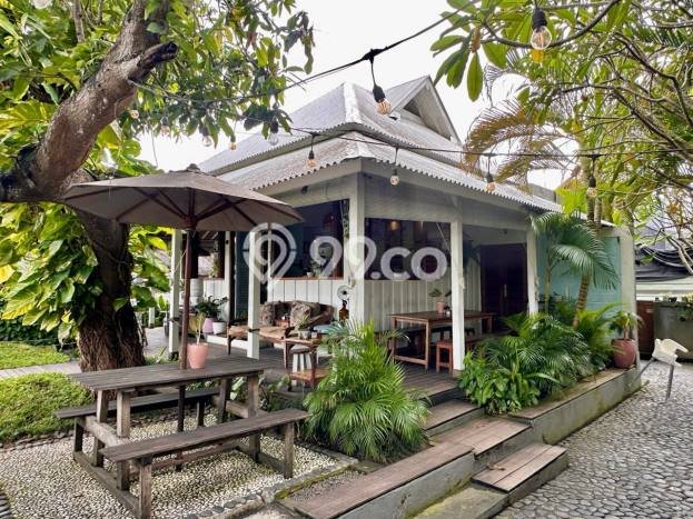 Unit Komersial Dijual di Badung LT 600m2 & LB 300m2 Unit Komersial Dijual di Badung LT 600m2 & LB 300m2