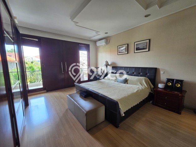 Dijual Rumah Mewah Megah Dengan View Cantik di Permata Hijau, Jakarta Selatan Dijual Rumah Mewah Megah Dengan View Cantik di Permata Hijau, Jakarta Selatan