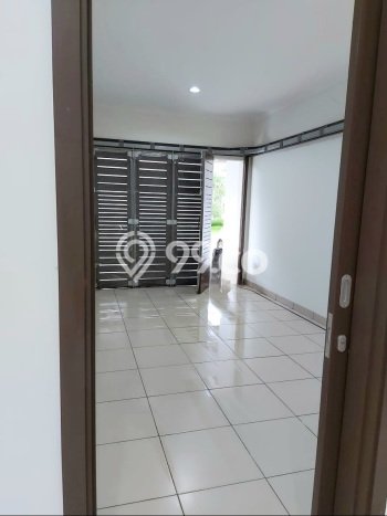 Lokasi strategis! Rumah siap pakai dikontrakkan di Gedebage LB 181m2 Lokasi strategis! Rumah siap pakai dikontrakkan di Gedebage LB 181m2
