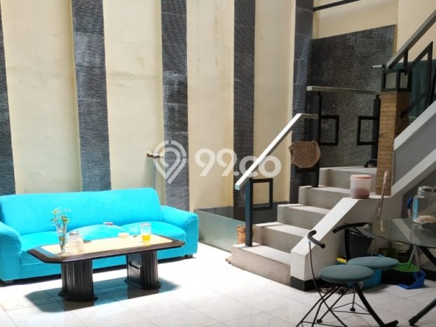 Rumah Modern 5 KT di Cihanjuang Bandung Semi Furnished Rumah Modern 5 KT di Cihanjuang Bandung Semi Furnished