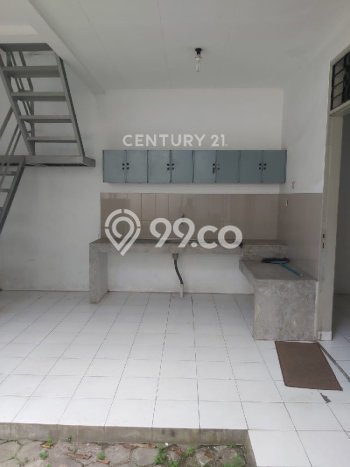 LOKASI PREMIUM! Rumah area Holis Cigondewah, 2 KT, Area Tenang, Luas 171m² Bangunan 150m² LOKASI PREMIUM! Rumah area Holis Cigondewah, 2 KT, Area Tenang, Luas 171m² Bangunan 150m²