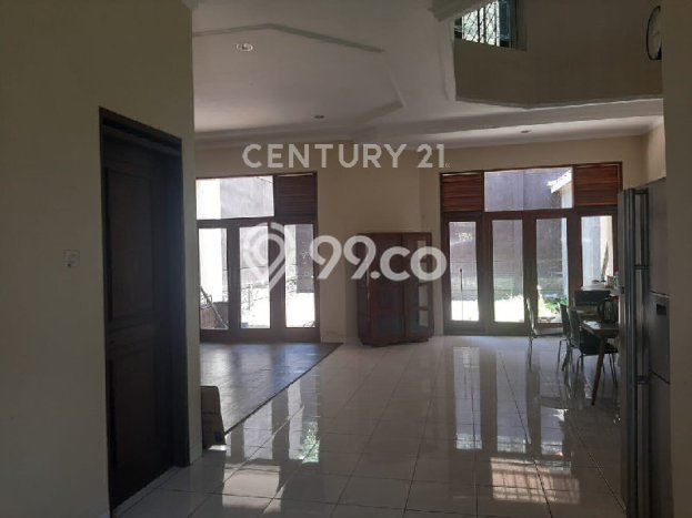 Rumah Modern 4 Kamar LT 315m2 di Cipaku Rumah Modern 4 Kamar LT 315m2 di Cipaku