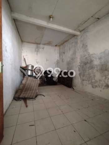 Jual Rumah Luas Elegan Dengan View Eksklusif di Taman Kota, Jakarta Barat Jual Rumah Luas Elegan Dengan View Eksklusif di Taman Kota, Jakarta Barat