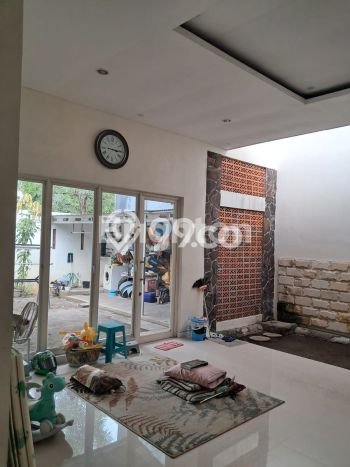 Rumah Impian dengan 3 Kamar Tidur di Lingkungan Asri Taman, Sidoarjo Rumah Impian dengan 3 Kamar Tidur di Lingkungan Asri Taman, Sidoarjo