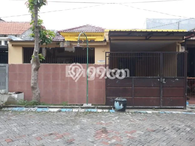 Rumah di Sidoarjo, 2 KM, Akses Mudah Pusat Kota, LT 20m2m² LB 100m2m² Rumah di Sidoarjo, 2 KM, Akses Mudah Pusat Kota, LT 20m2m² LB 100m2m²