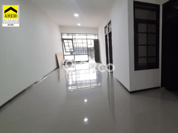 For Sale Hunian Rumah Terawat 2 Kamar di Taman Holis Indah, Bandung For Sale Hunian Rumah Terawat 2 Kamar di Taman Holis Indah, Bandung
