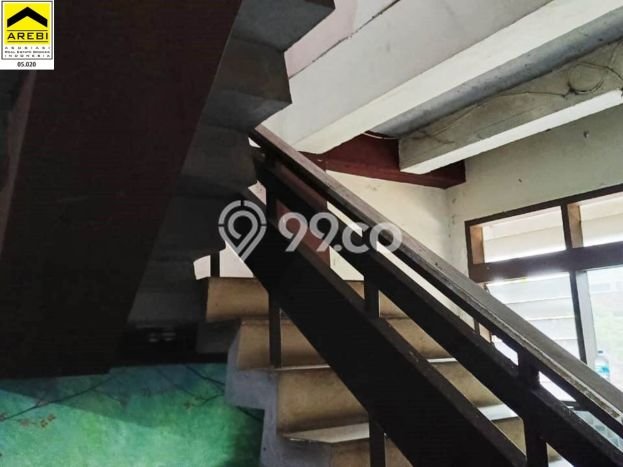 Ruko Dijual di Bandung LT 130m2 & LB 250m2 Lokasi Terbaik! Ruko Dijual di Bandung LT 130m2 & LB 250m2 Lokasi Terbaik!