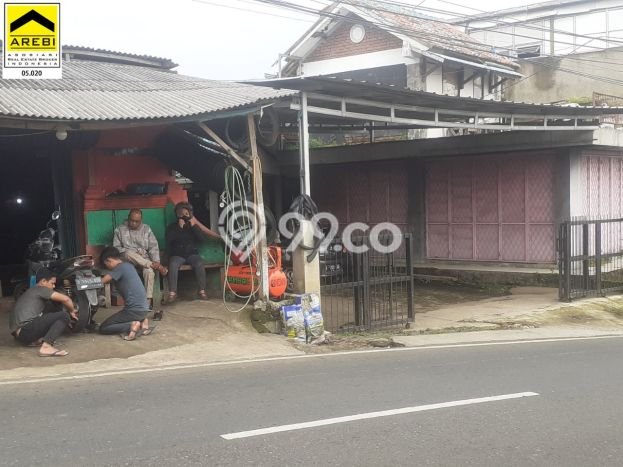 Hunian Mewah Siap Huni LT 1915m2 di Cisarua, Bandung Barat Hunian Mewah Siap Huni LT 1915m2 di Cisarua, Bandung Barat